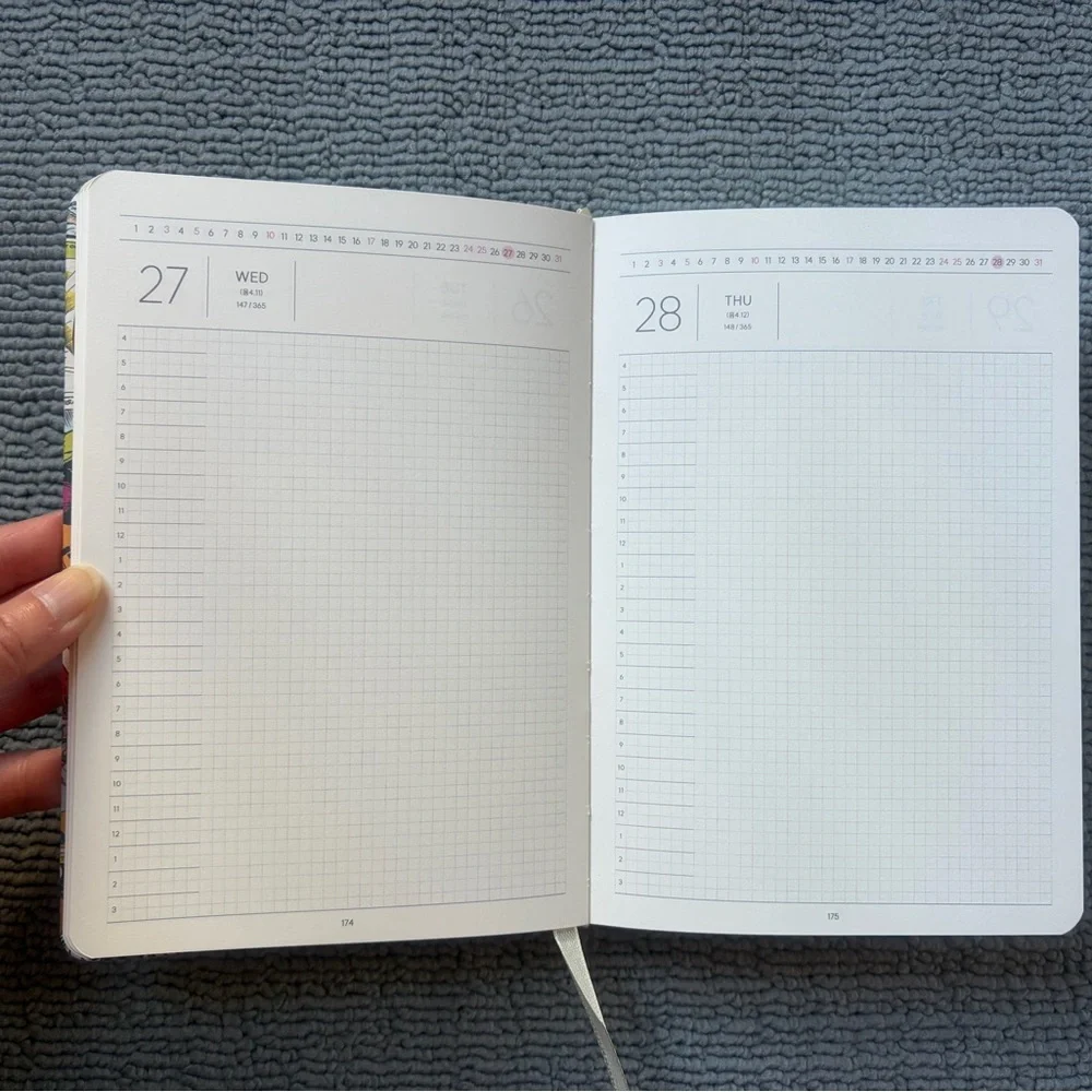 2026 Journal Book / Yearly Planner / Notebook (A5) - Picture 10 of 11